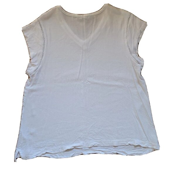 Buffalo David Bitton Top Womens Size XXL Solid All White Short Sleeve Shirt - Picture 3 of 5